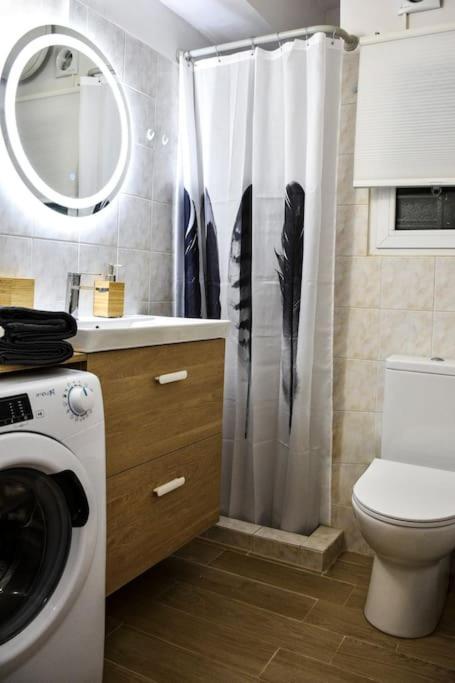 אתונה Newly Renovated-City Center Apartment מראה חיצוני תמונה