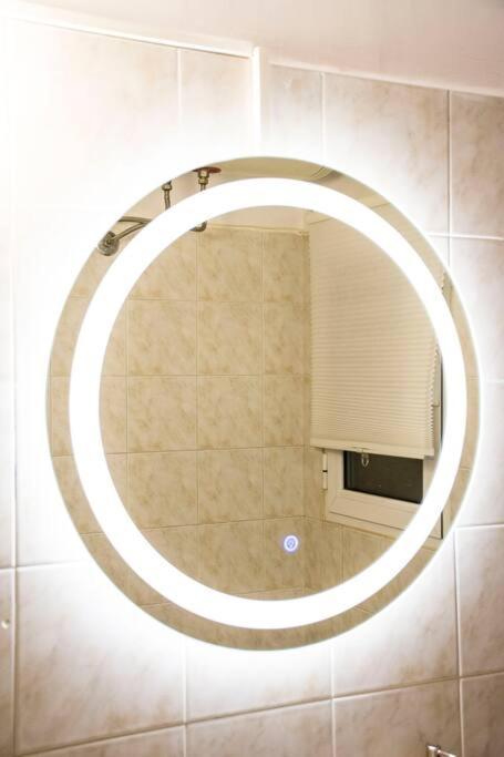 אתונה Newly Renovated-City Center Apartment מראה חיצוני תמונה